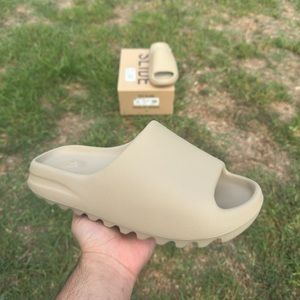 Adidas Yeezy Slide ‘Pure’ | Size 10 Men | New with box
